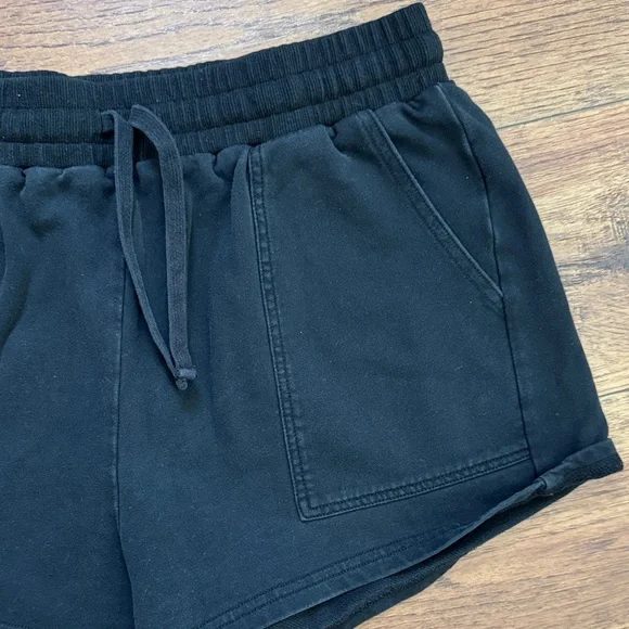 Black Long Sleeve short lounge set - Picture 9 of 10